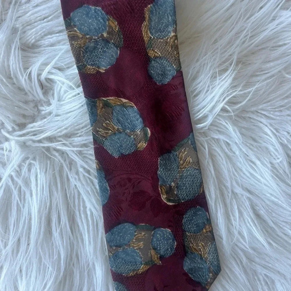 Emanuel Ungaro Paris 🌟Luxe silk tie gorgeous - Picture 3 of 3